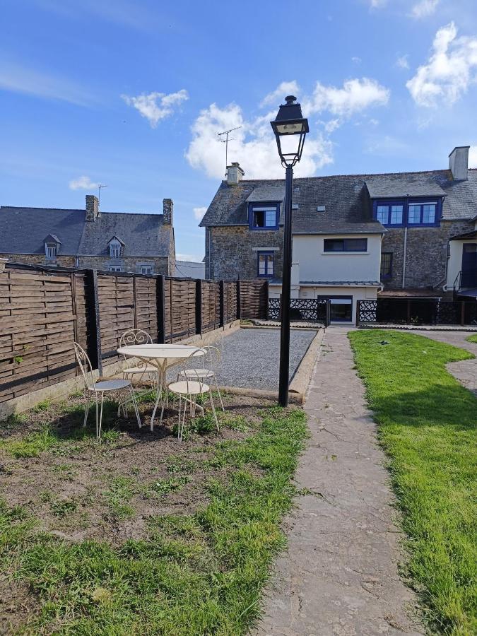 La Vallee Appartement Proche Du Mont Saint Michel Roz-sur-Couesnon Exteriör bild